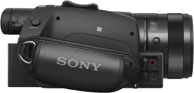 Sony FDRAX700 Camcorder 8.9cm 3.5 Zoll 14.2 Megapixel Opt. Zoom 12 x