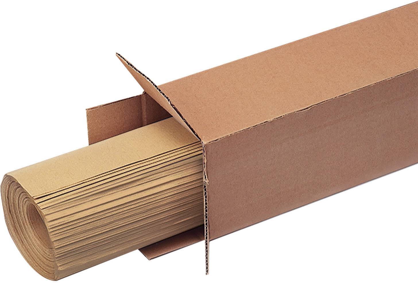 Papprolle teilweise in einer offenen, rechteckigen, braunen Pappschachtel, mit sichtbaren Schichten an einem Ende.