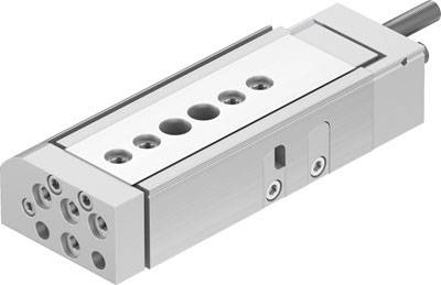 Pneumatischer Linearantrieb mit mehreren Befestigungsbohrungen, zylindrische Bauform, geeignet für präzise lineare Bewegungen.