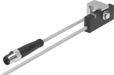 Ein metallisches Sensormodul mit zwei Kabeln und einem Steckverbinder, möglicherweise für industrielle Anwendungen.