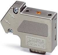 Metallischer Steckverbinder mit Schrauben und Pfeilgravuren, trägt die Aufschrift 'Phoenix Contact Subcon Plus', geeignet für industrielle Anwendungen.