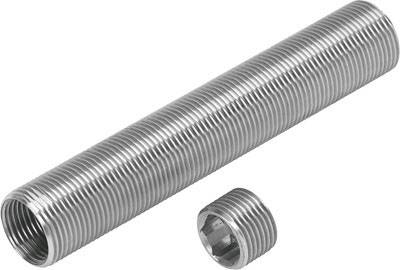 Metallisches Rohr und kleinere Gewindemuffe, aus Edelstahl, auf weißem Hintergrund. Hauptsächlich für Rohrleitungsverbindungen verwendet.