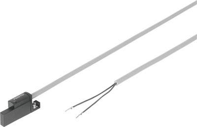 Ein rechteckiger elektrischer Sensor mit langen Kabeln ist abgebildet. Der Sensor ist bereit zur Integration in ein elektronisches System.
