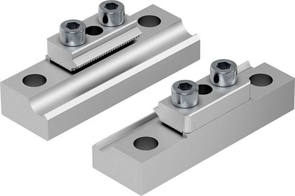 Zwei silberne lineare Führungsschienen mit Schrauben zur Befestigung, für mechanische Anwendungen.