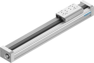Linearmodul von Festo mit Aluminiumrahmen und Schlitten für präzise Bewegungen in Automatisierungsanwendungen.