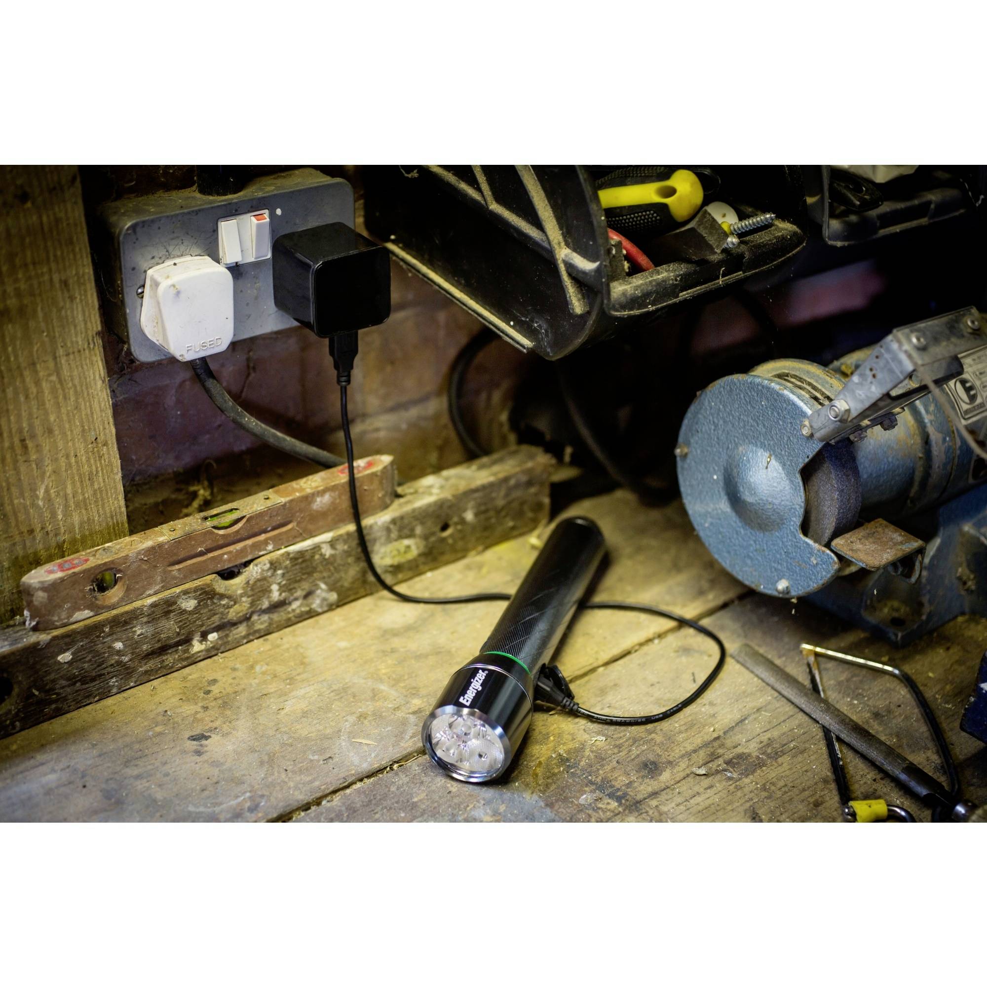 Energizer Vision HD LED Taschenlampe akkubetrieben 1200lm 374g