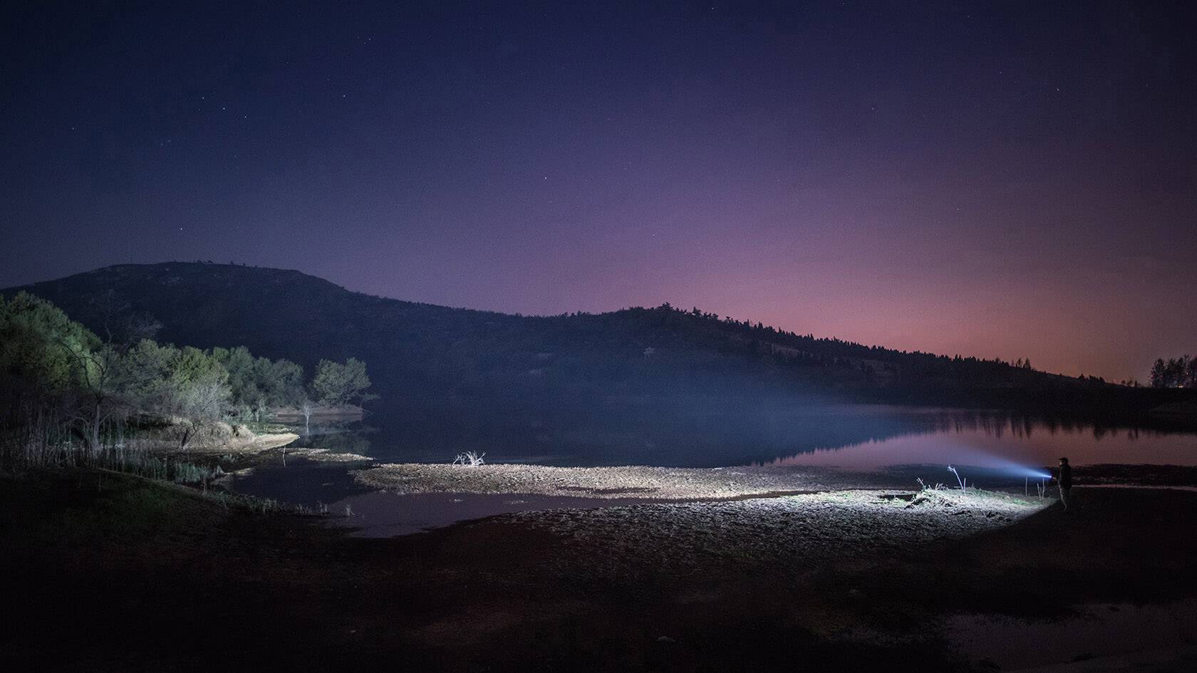 OLight Seeker 2 Pro LED Taschenlampe akkubetrieben 3200lm 198g