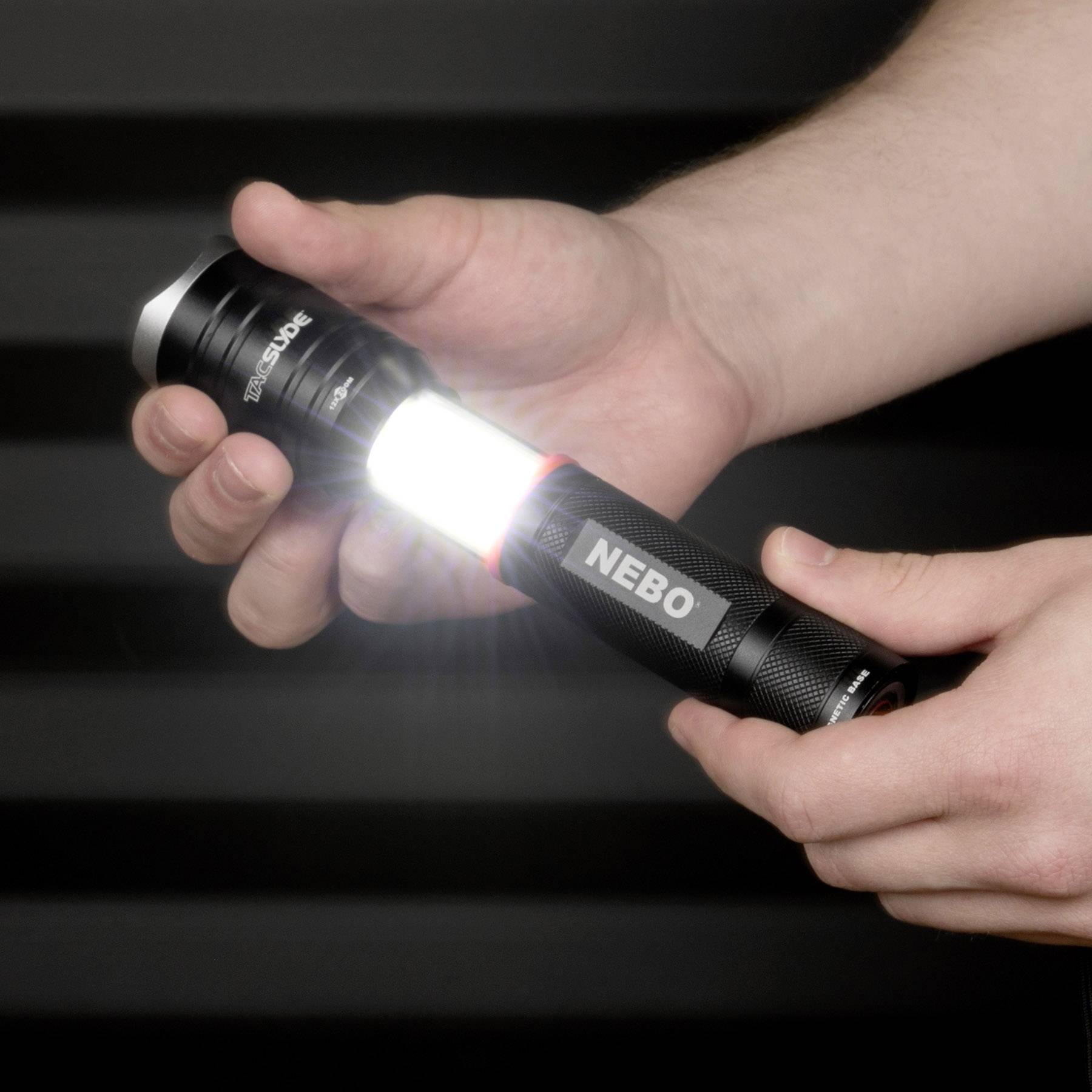Nebo Tac Slide LED Taschenlampe batteriebetrieben 300 lm 22 h 136 g