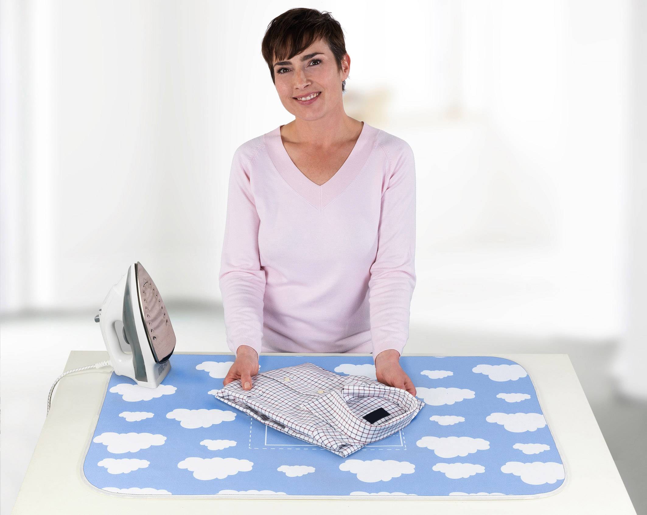 Wenko Dampfbügeldecke mit Falthilfe 1 St. Blau, Weiß