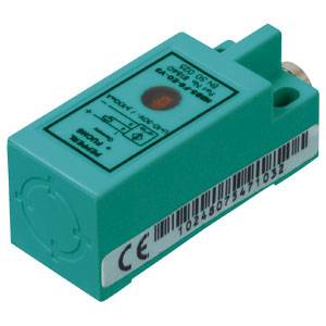 Grüner optischer Sensor mit Abschaltautomatik und CE-Kennzeichnung, rechteckige Form, zeigt Bedienungssymbole und Seriennummer.