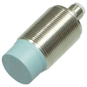 Zylindrischer Sensor aus Metall mit hellblauer Kappe, verwendet für die Erfassung von Objekten in industriellen Anwendungen.