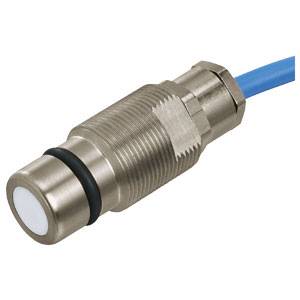 Industrieller Sensor mit Metallgehäuse und blauer Kabelverbindung, häufig in Automatisierungsanwendungen zur Abstandsmessung verwendet.