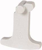 Ein weißes Kunststoffteil mit einer gekrümmten Basis und einem senkrechten Stift, möglicherweise ein Verbindungselement oder Halter.