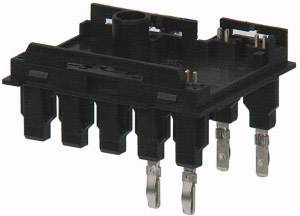 Ein schwarzer elektronischer Steckverbinder mit mehreren Metallanschlüssen, geeignet für technische Anwendungen und Montage in Geräte.