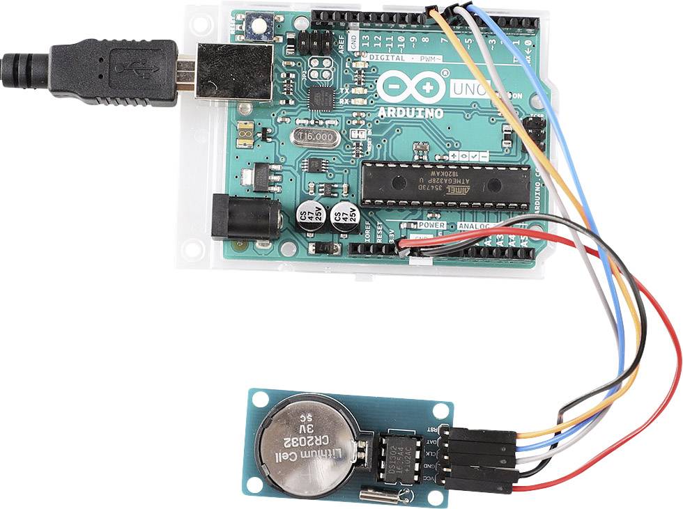 Arduino UNO verbunden mit einem DS3232 RTC-Modul durch farbige Jumper-Kabel. Hauptsächlich zur zeitbasierten Steuerung von Projekten verwendet.