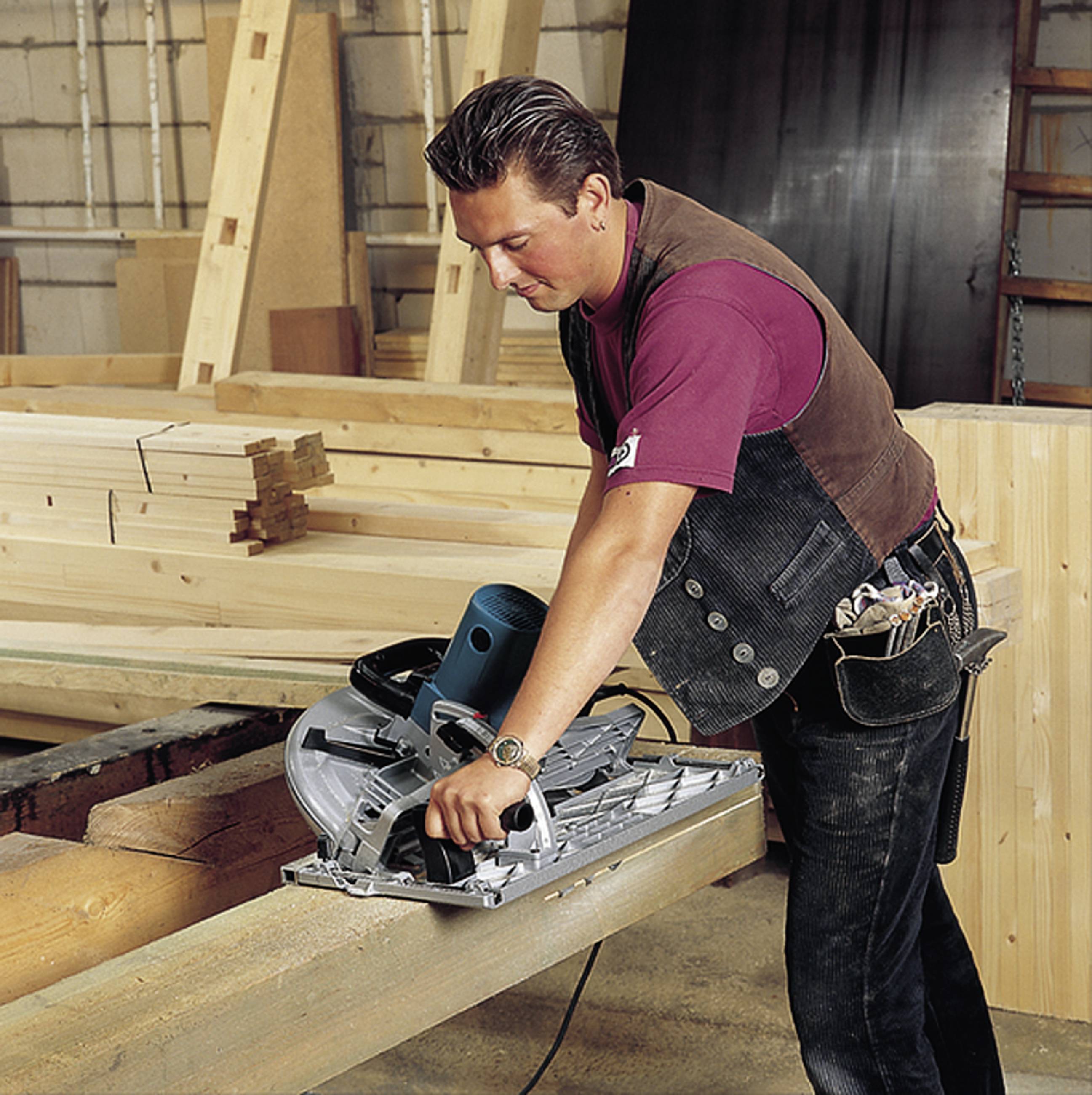 Makita Handkreissäge 2200 W