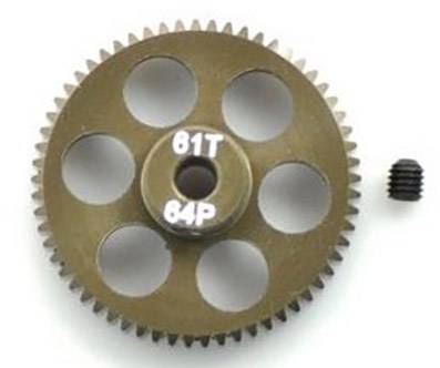 Ein großes Zahnrad mit der Aufschrift '81T 64P' neben einer kleinen Schraube. Das Zahnrad hat sechs große Löcher.