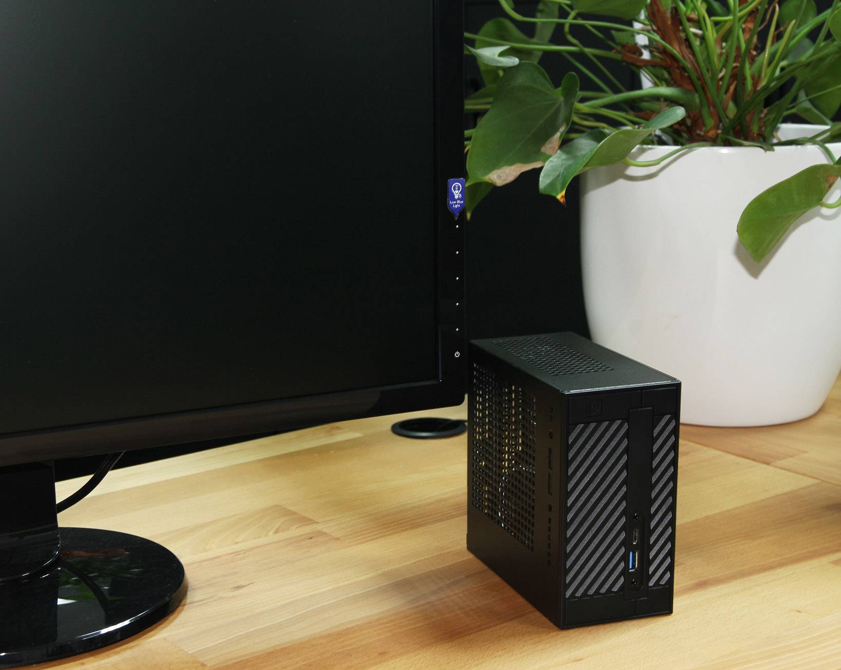 ASRock 310 Mini PC Intel i5-9600K (6 x 3.7GHz / max. 4.6GHz) 16GB RAM 500GB SSD Win 10 Pro