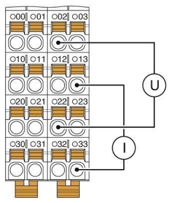 Elektrisches Schaltplandiagramm mit Klemmenbeschriftungen von 001 bis 033 und Verbindungen gekennzeichnet als U und I.