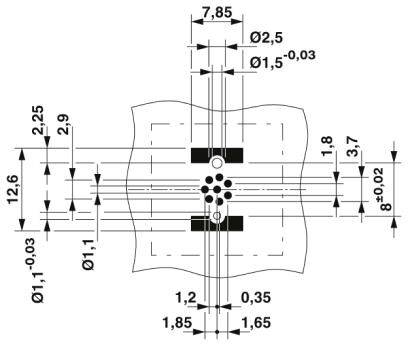 Technische Zeichnung eines mechanischen Bauteils mit mehreren Präzisionsmaßen in Millimetern; zeigt Bohrdurchmesser, Abstände und Toleranzen.