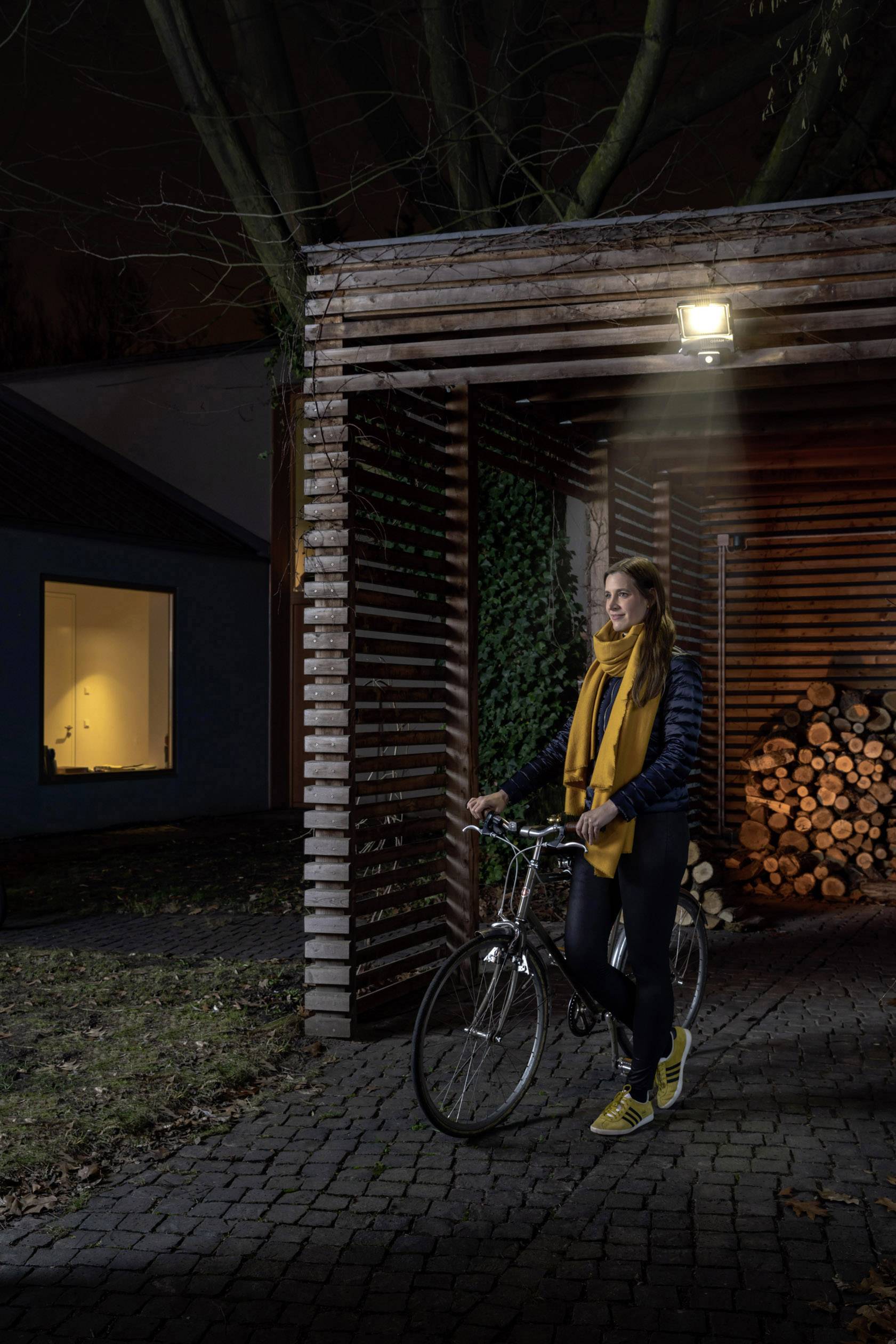 LEDVANCE ENDURA® FLOOD Sensor Cool White L 4058075206786 LED-Außenstrahler mit Bewegungsmelder 50W Leuchtfarben: Neutralweiß