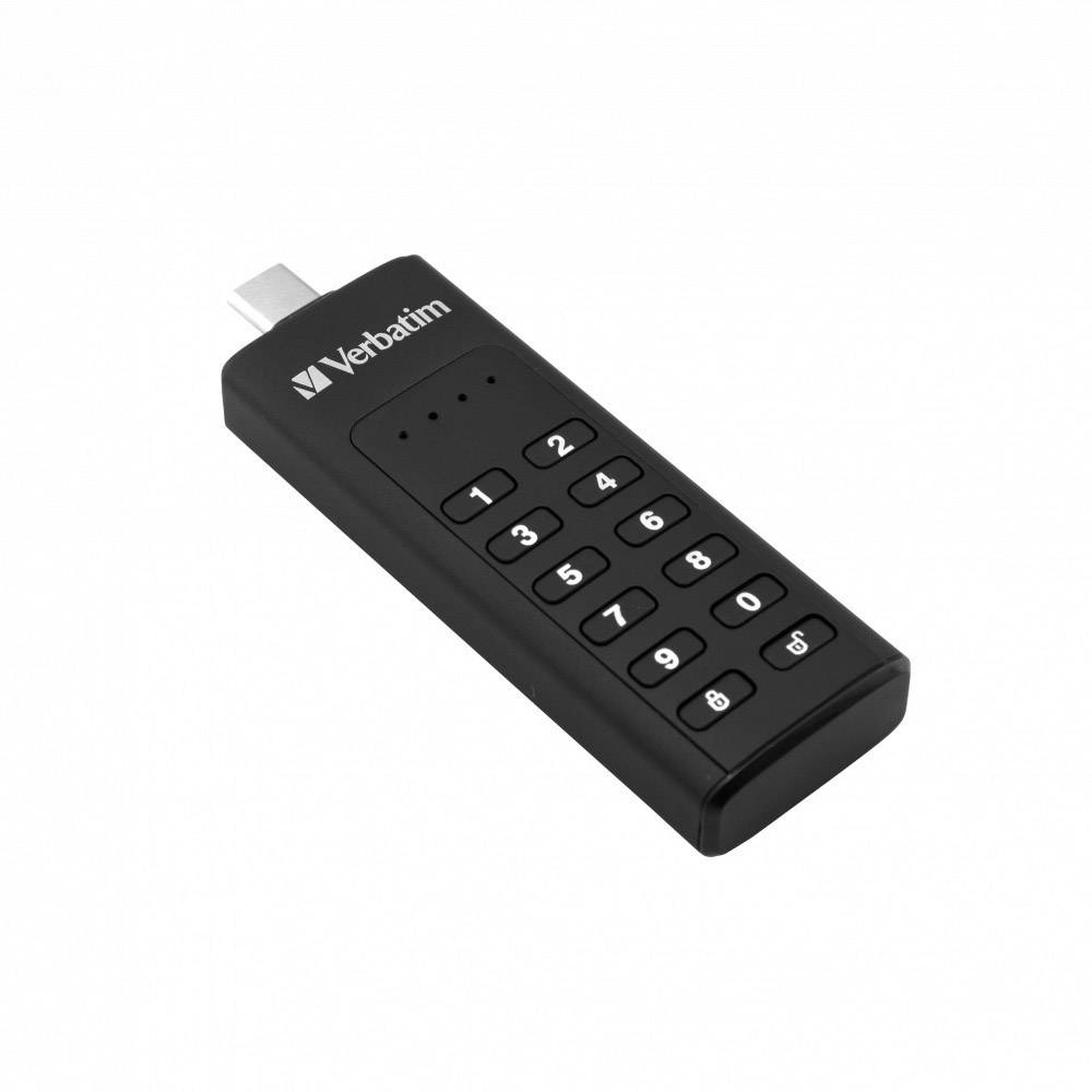 Ein schwarzer USB-Stick mit Tastenfeld zur PIN-Eingabe für zusätzliche Sicherheit. Aufdruck 'Verbatim' oben links.