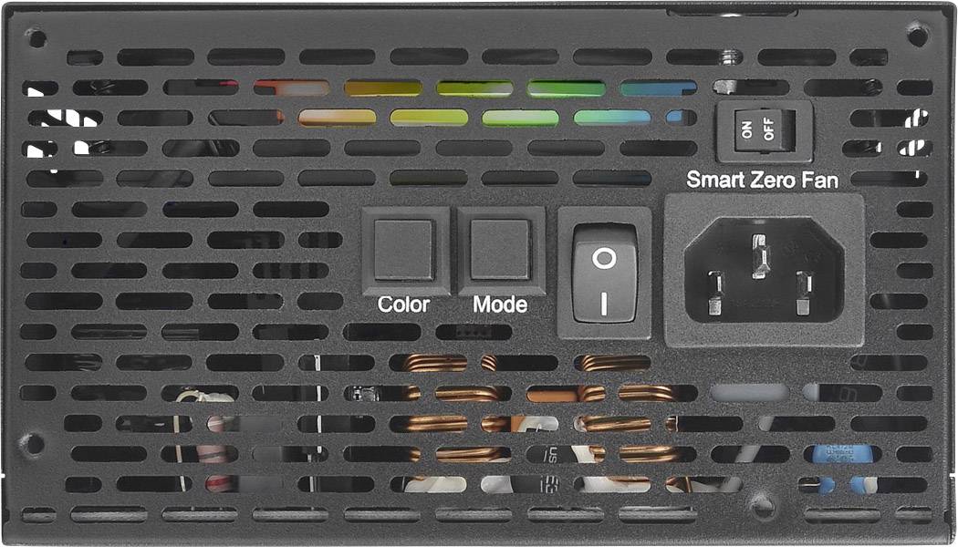 Netzteilrückseite mit Lüftungsgitter, Schaltern für 'Color', 'Mode' und 'Smart Zero Fan', sowie einem Stromanschluss.