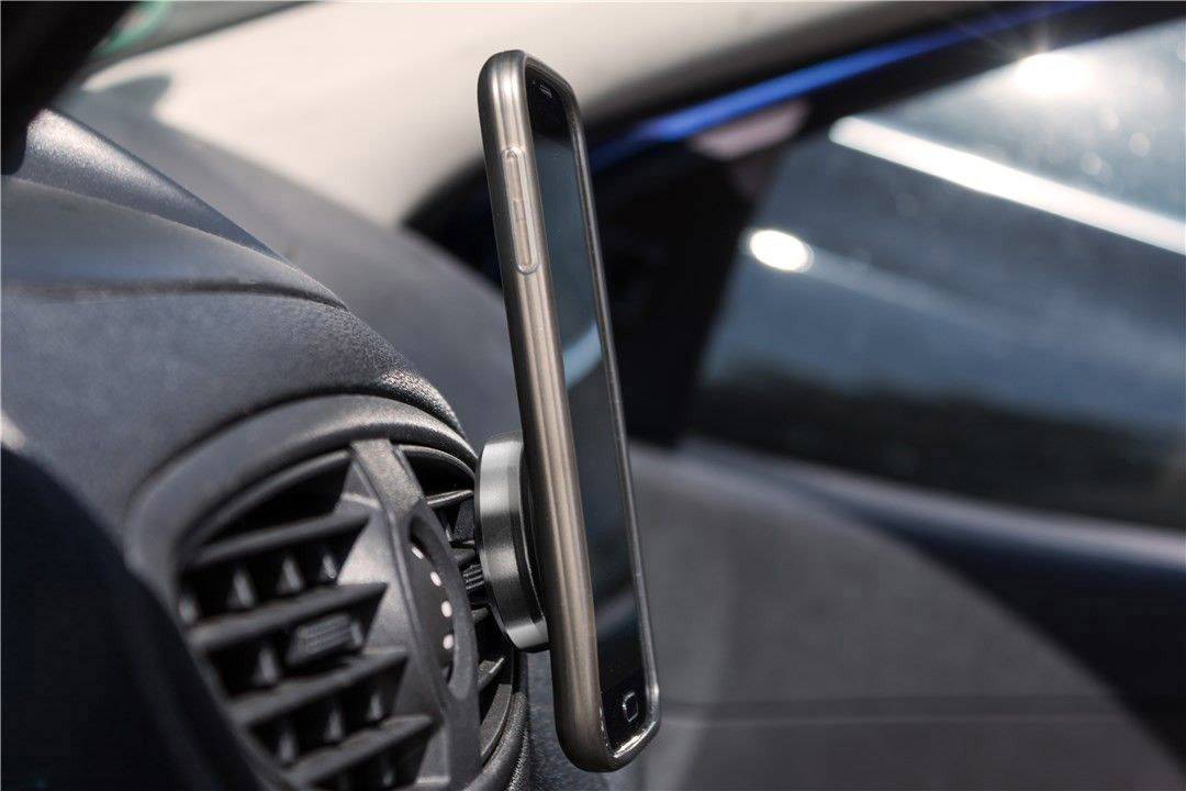 Goobay Magnethalterungs-Set Universal im Slim Design Lüftungsgitter Handy-Kfz-Halterung Magnetbefestigung