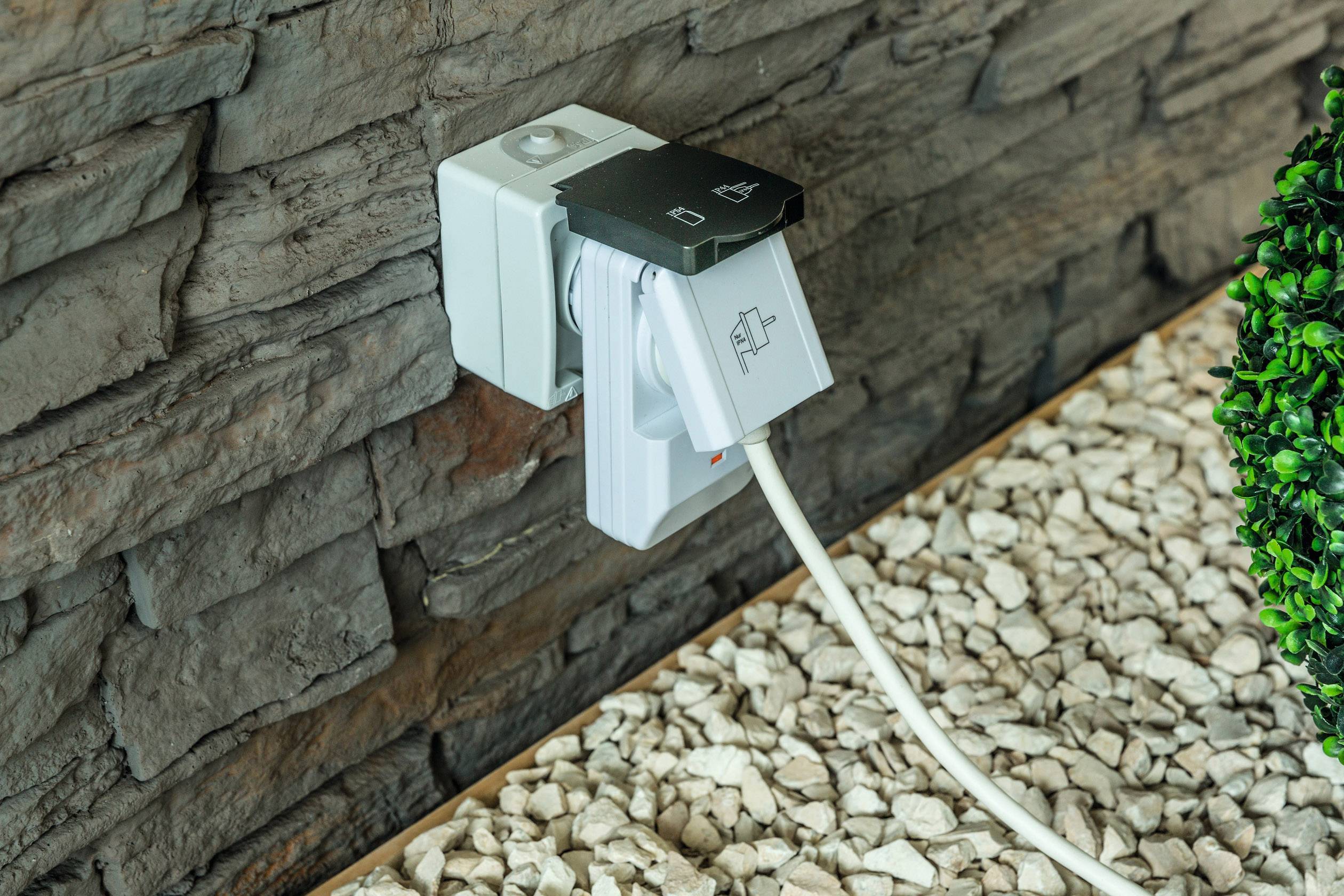 Heitronic 46240 Funk Steckdosen-Set Außenbereich