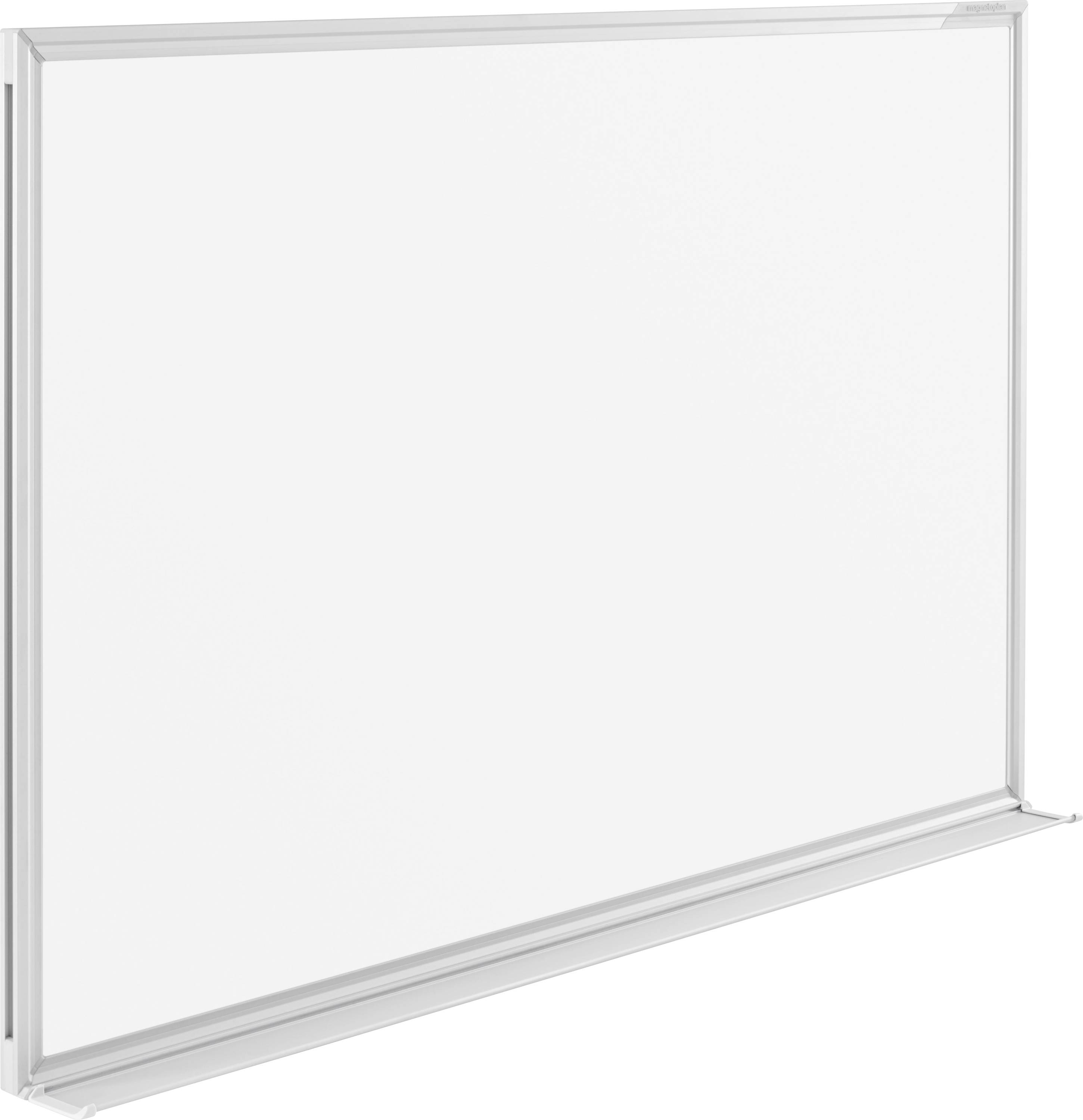 Leeres Whiteboard mit Aluminiumrahmen und Ablage, in Schräglage auf weißem Hintergrund abgebildet.