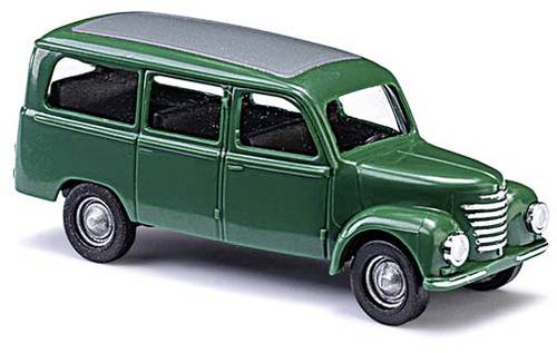 8681 H0 Framo V901/2 Kombi grün