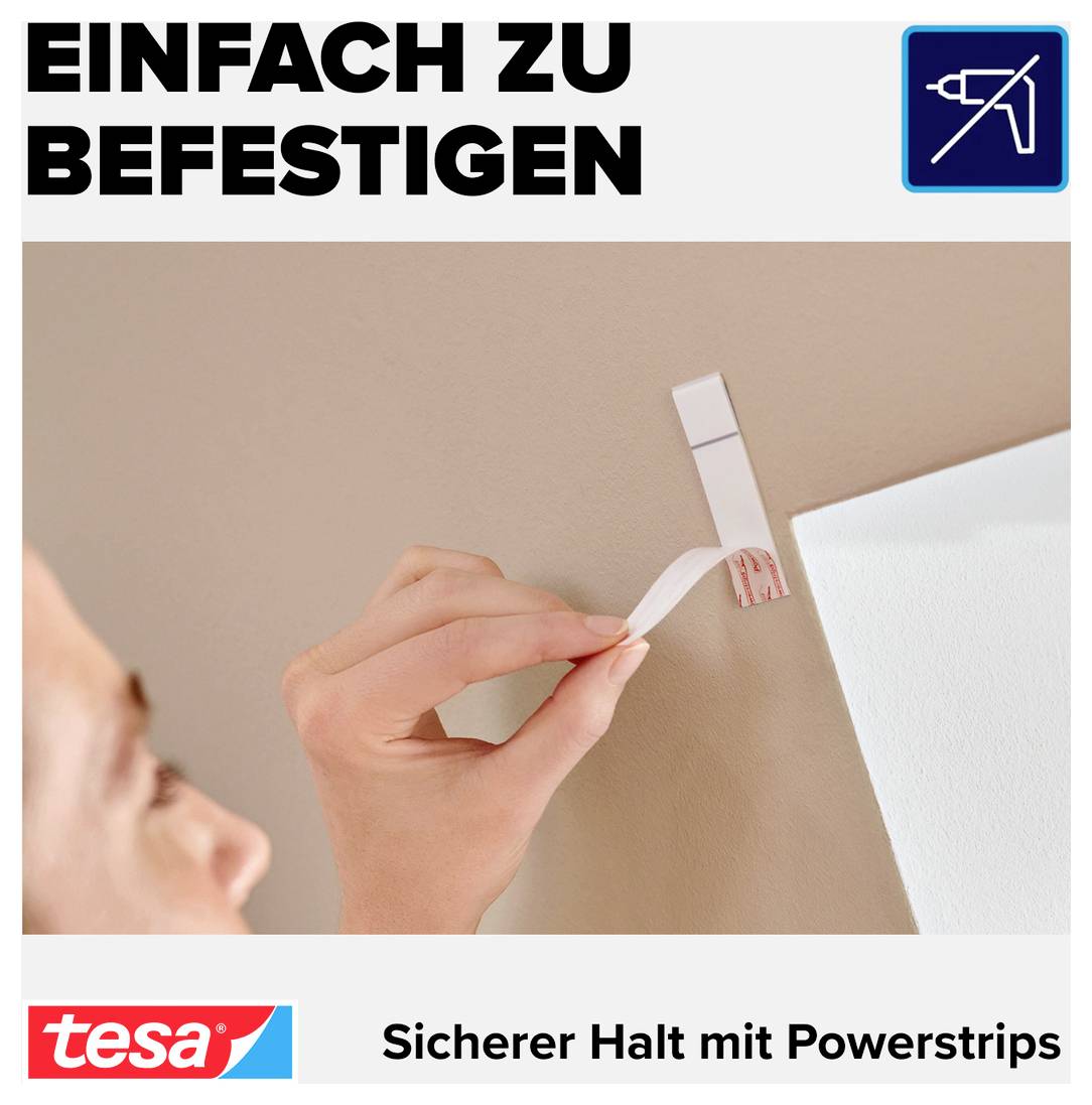 Werbung für tesa Powerstrips: Eine Person befestigt einen weißen Haken an der Wand; Text 'EINFACH ZU BEFESTIGEN' und 'Sicherer Halt mit Powerstrips'.