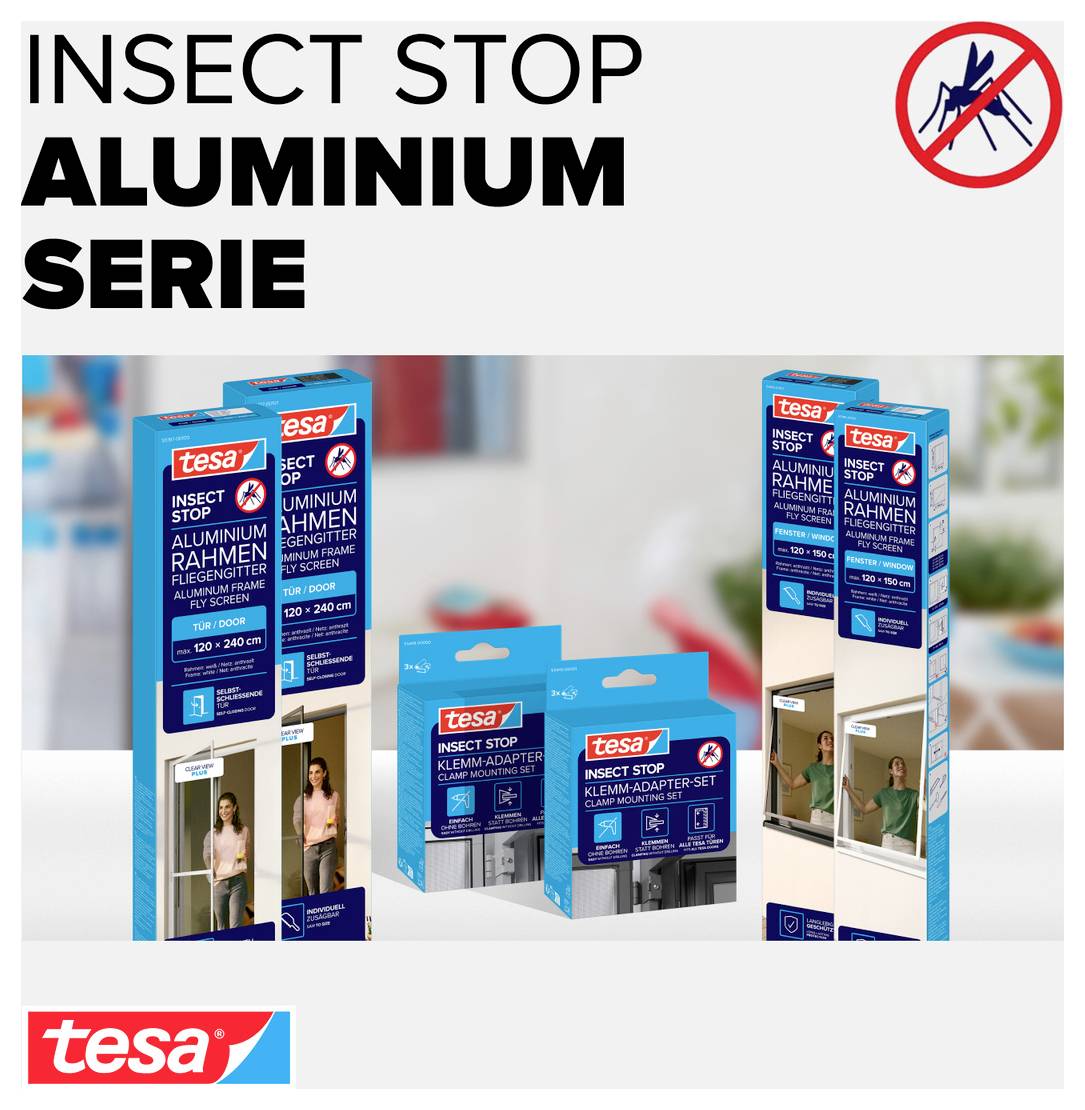 Werbeplakat für 'INSECT STOP ALUMINIUM SERIE' von tesa mit Insektensymbol; zeigt mehrere blaue Produktverpackungen für Fliegengitter und Rahmenadapter.