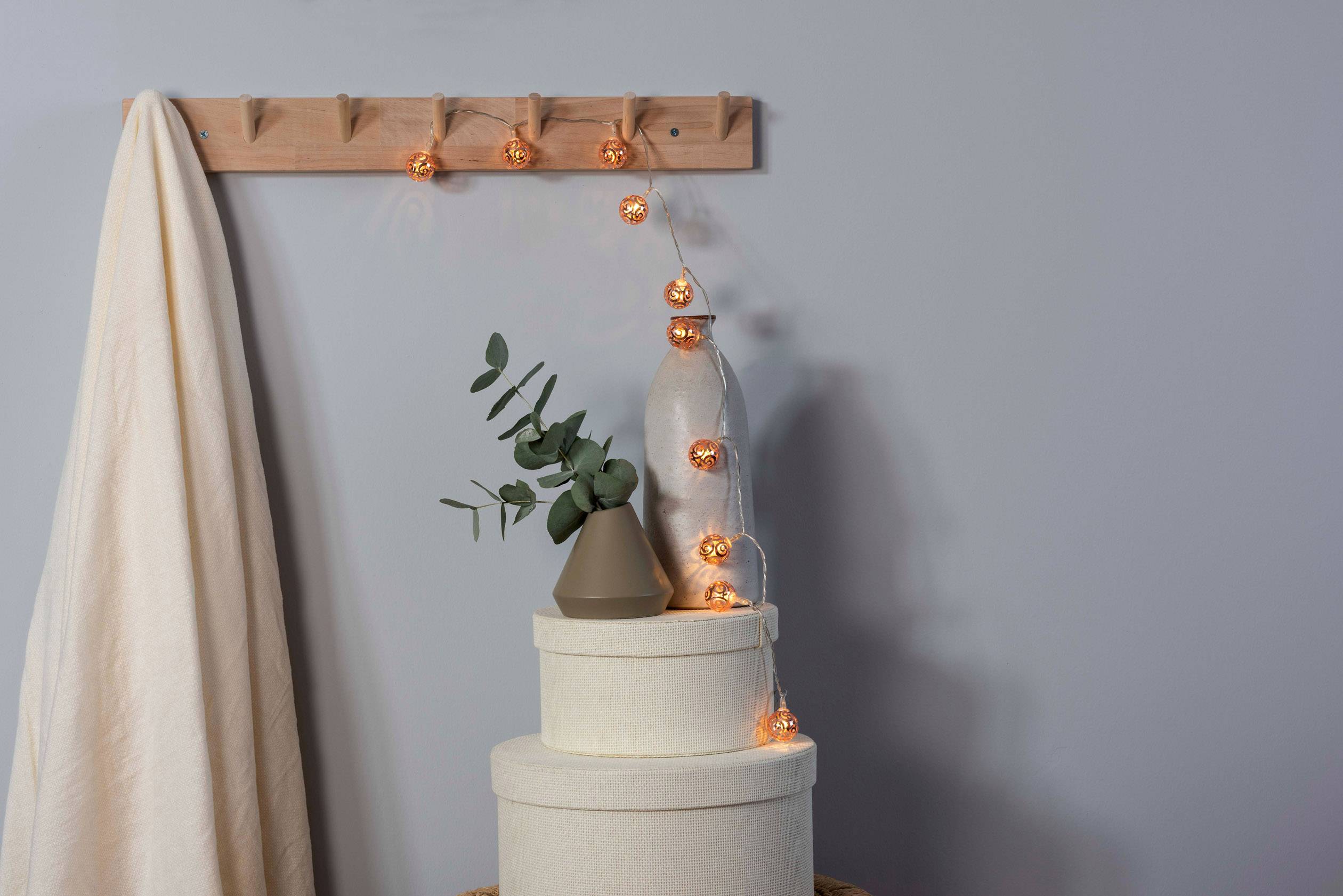 Konstsmide 3129-603 Motiv-Lichterkette Kugel Innen batteriebetrieben Anzahl Leuchtmittel 10 LED Warmweiß Beleuchtete Länge: 0.9 m