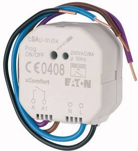 Ein kleines, weißes Steuergerät mit offenen Kabeln, beschriftet mit 'Eaton' und technischen Spezifikationen für elektrische Installationen.