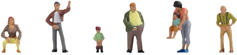 Kunststofffiguren in einer Reihe, dargestellt in verschiedenen Posen und Größen, zeigen diverse Menschen in alltäglichen Szenen.