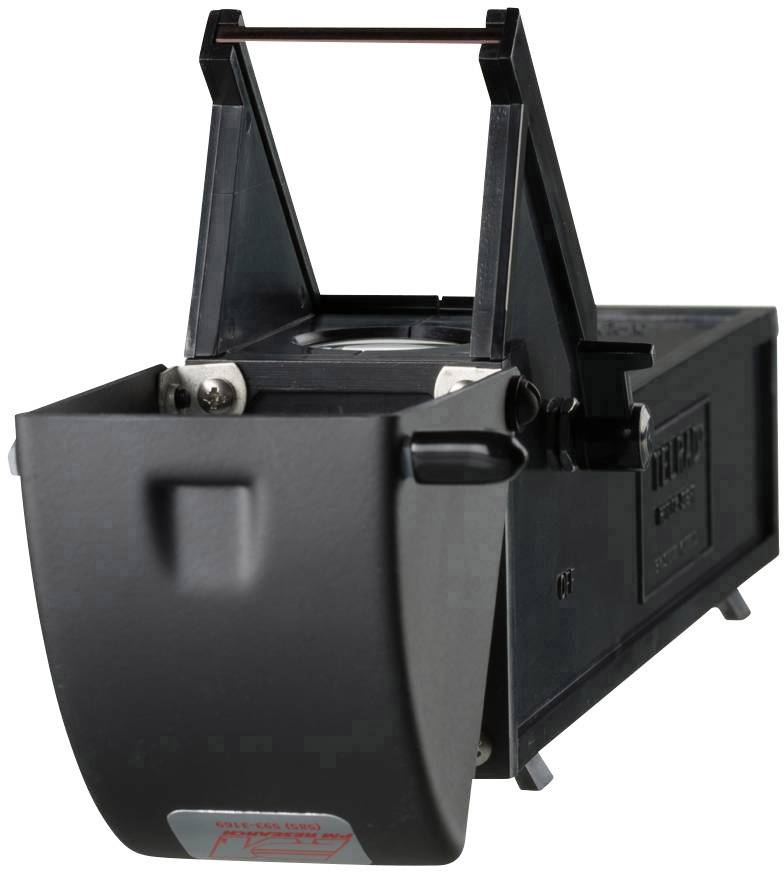 Ein schwarzes Gerät, vermutlich ein Foto-Zuschneider oder Diabetrachter, mit einem kastenförmigen Design und einem oberen Öffnungshebel.