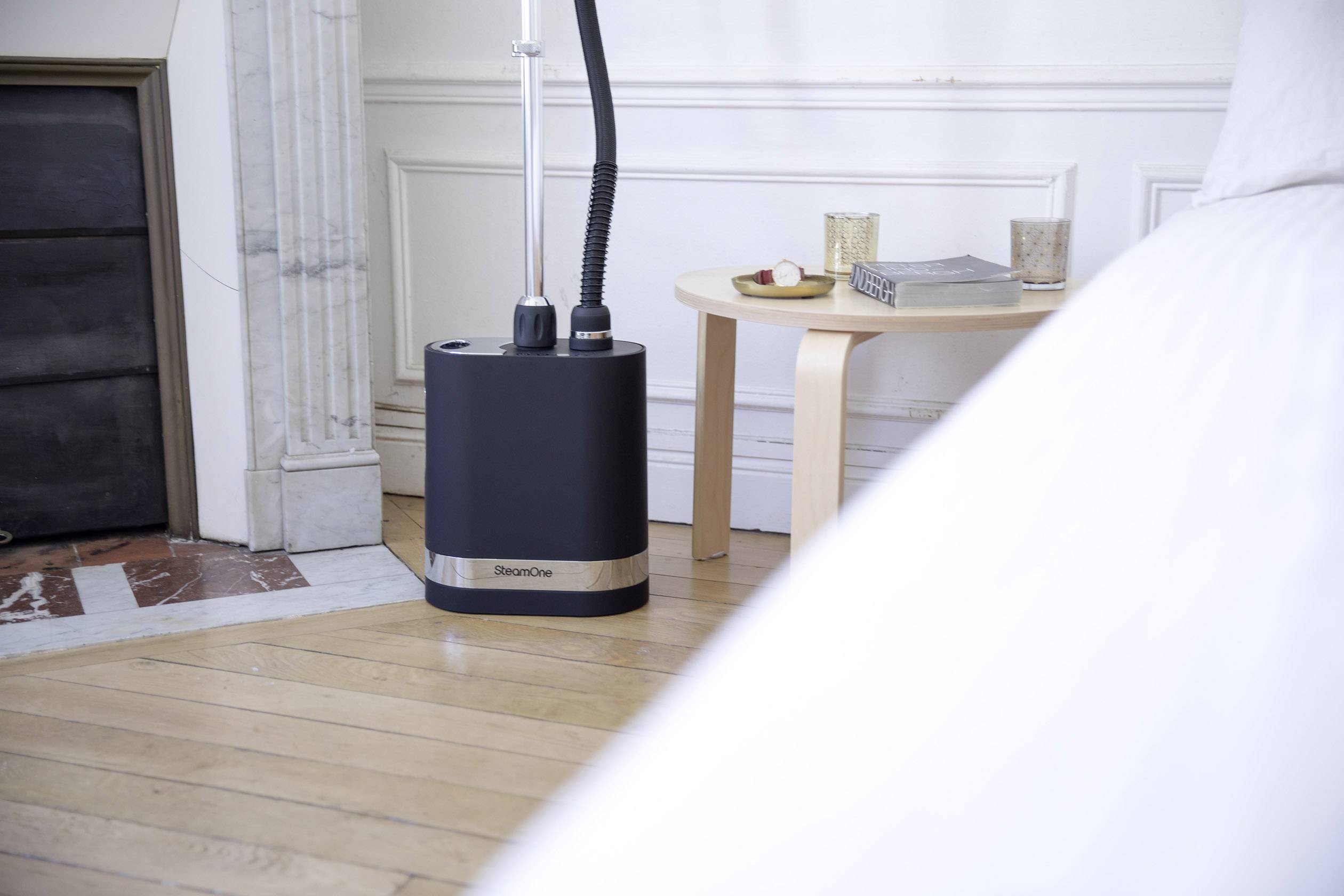 SteamOne Stilys ST70SB Dampfglätter 2000 W Schwarz