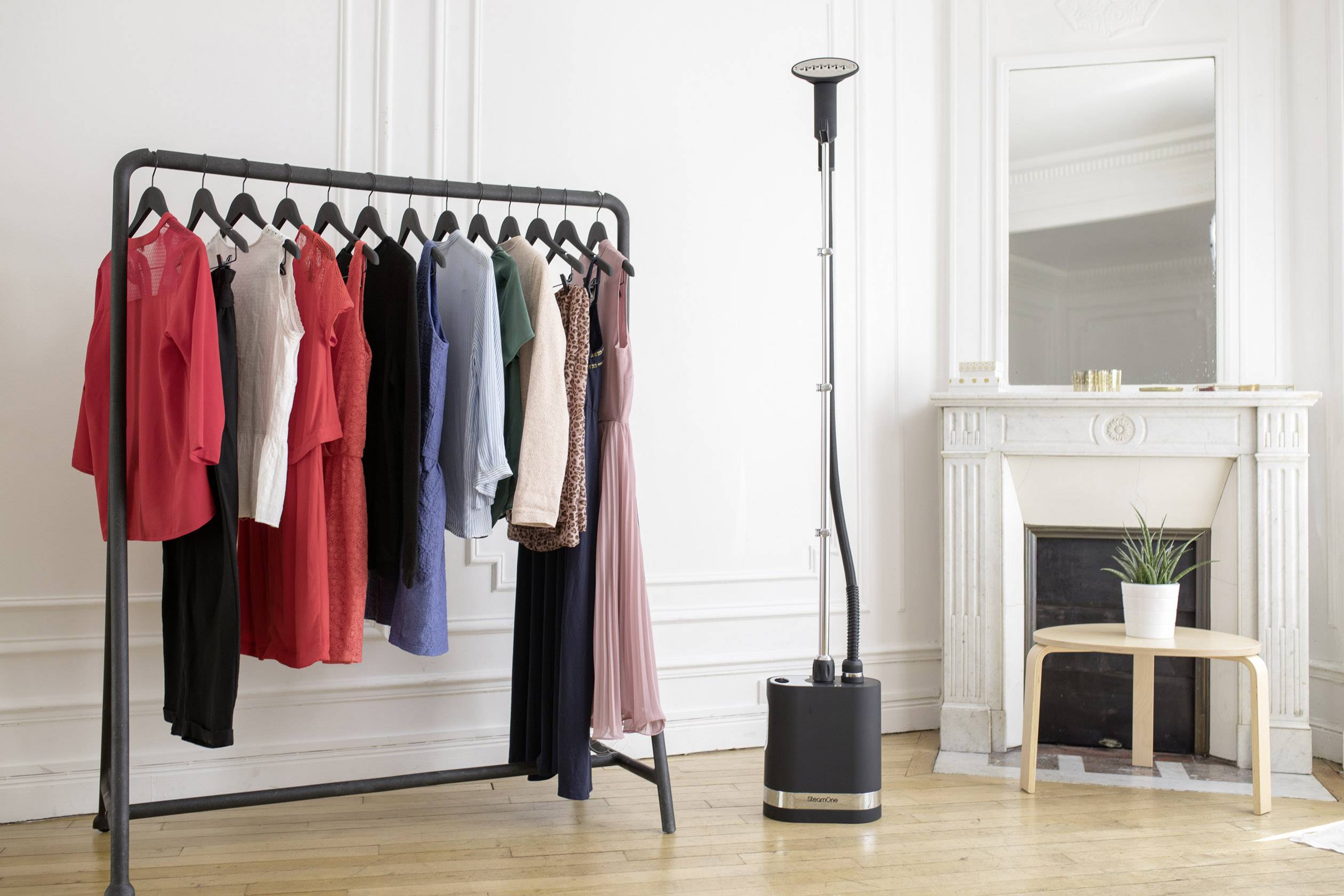 SteamOne Stilys ST70SB Dampfglätter 2000W Schwarz