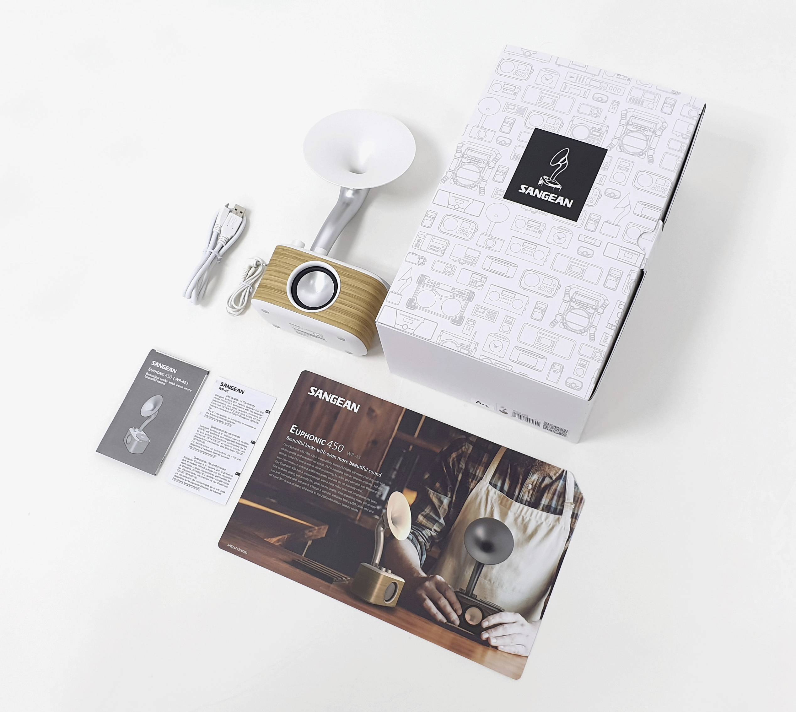 Sangean WR-45 White Tischradio UKW AUX, Bluetooth® wiederaufladbar Weiß