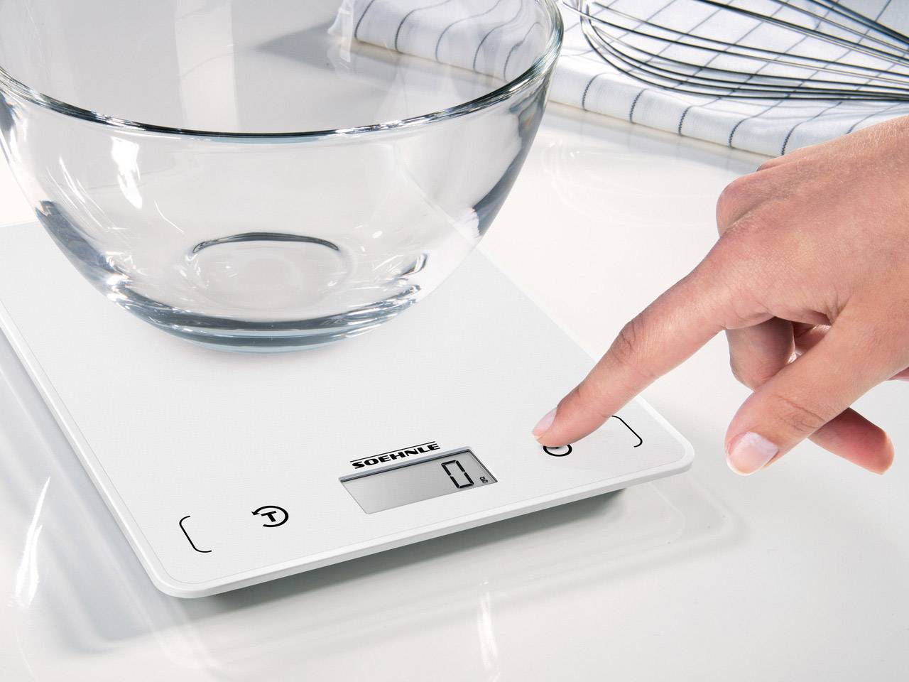 Soehnle KWD Page Compact 200 Digitale Küchenwaage mit Wandbefestigung Wägebereich (max.)=5kg Weiß