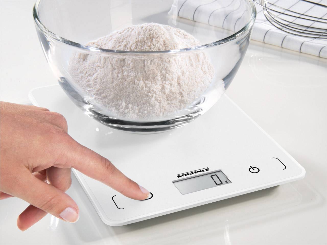 Soehnle KWD Page Compact 200 Digitale Küchenwaage mit Wandbefestigung Wägebereich (max.)=5kg Weiß