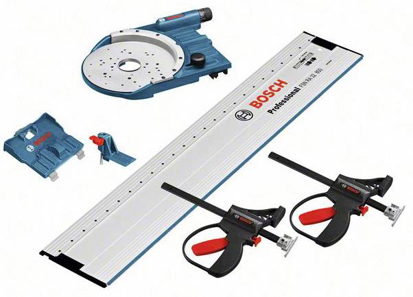 Ein Set von Bosch-Werkzeugen, bestehend aus einer Führungsschiene, zwei Zwingen und einer blauen Gerätebasis. Ideal für präzises Sägen.