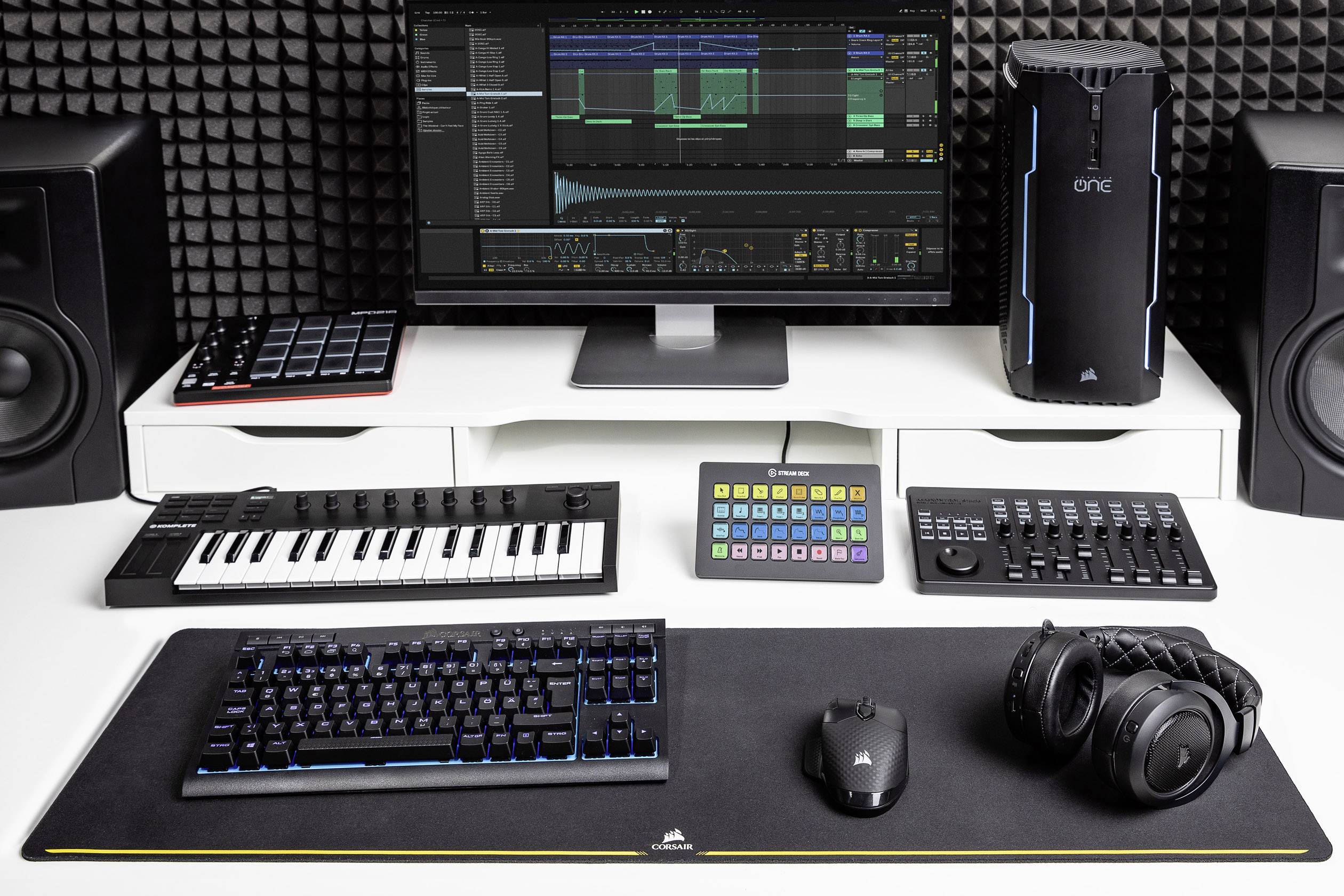 Elgato Stream Deck XL 10GAT9901 Beleuchtet, Display