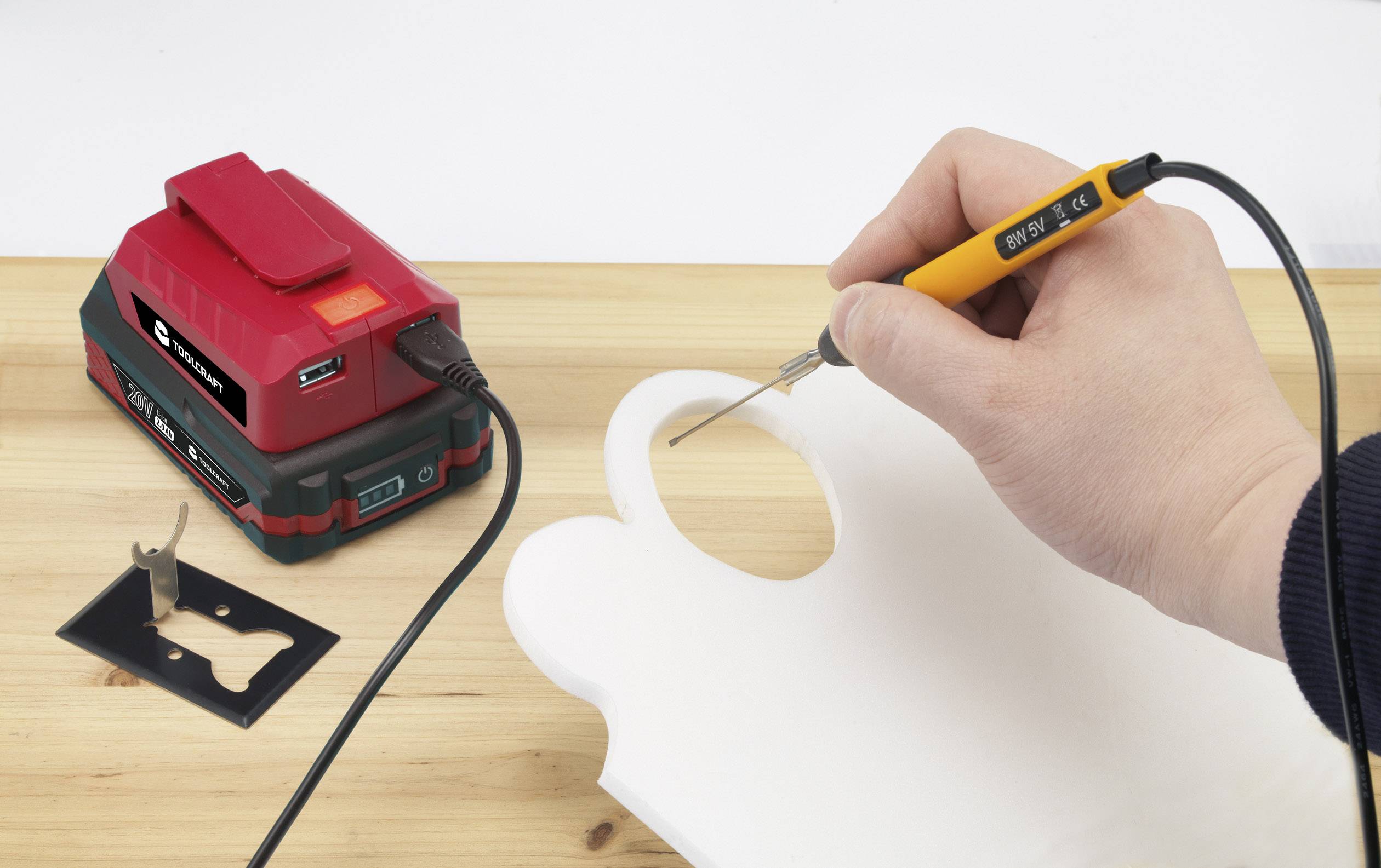 TOOLCRAFT SGA-010 / TAWB-200 Adapter 10W 2x USB-A Innenbereich