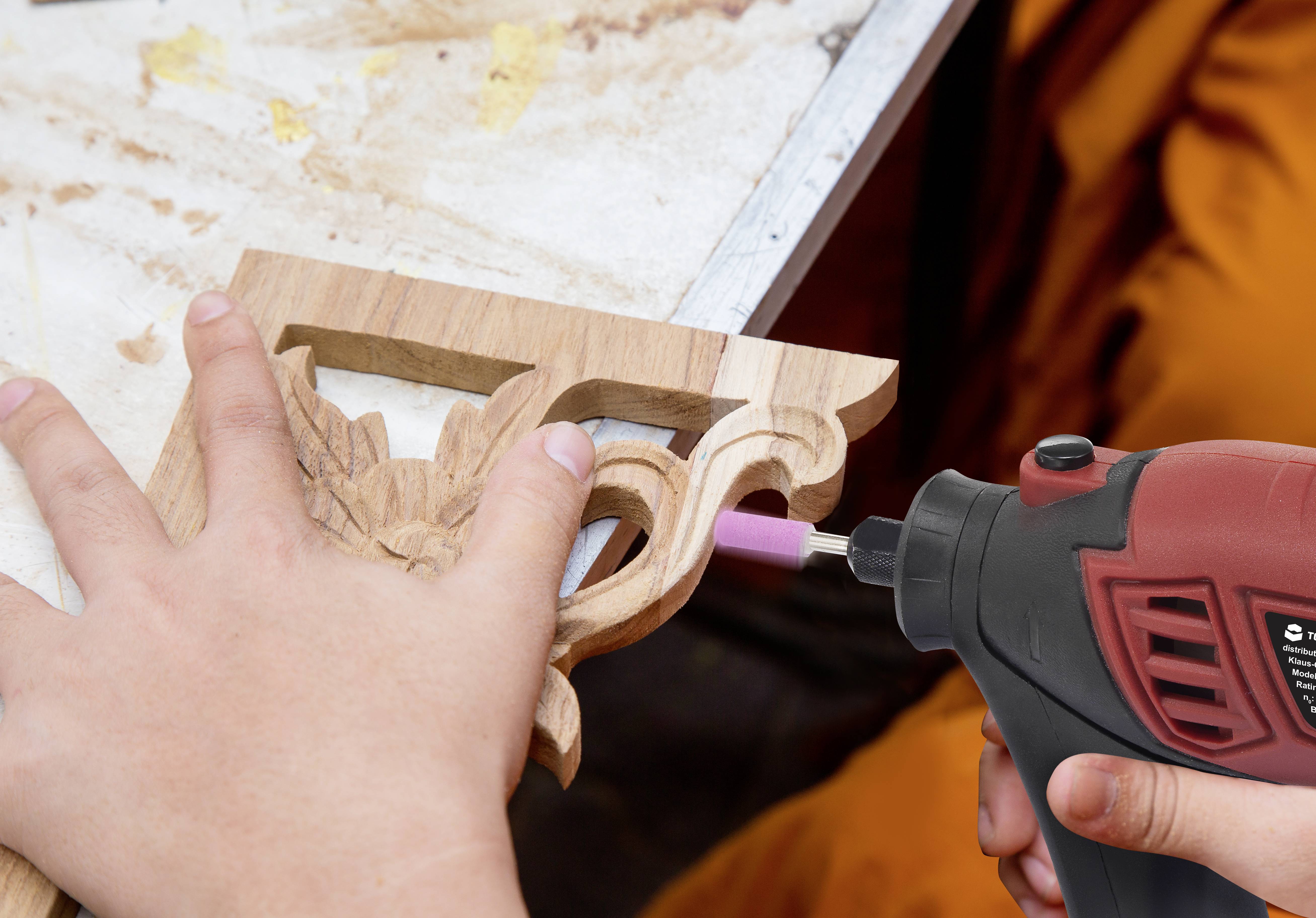 TOOLCRAFT MW-138 TO-6449337 Multifunktionswerkzeug mit Zubehör, inkl. Koffer 170W