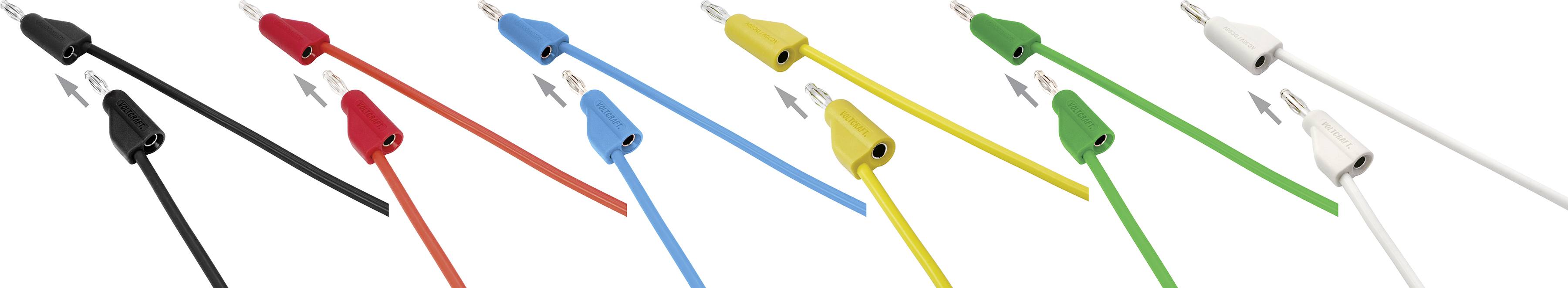 USB-Kabel in neun Farben: Schwarz, Rot, Blau, Gelb, Grün und Weiß, aus verschiedenen Blickwinkeln ausgerichtet.