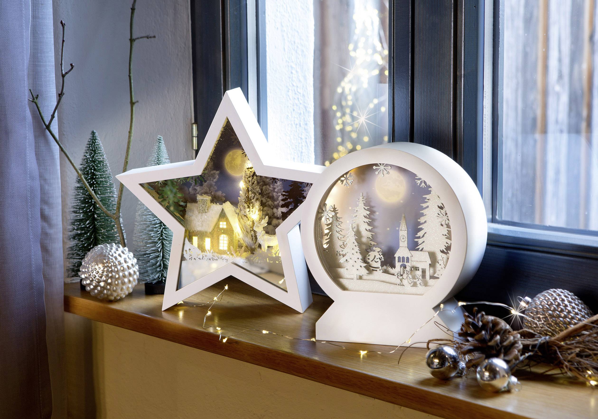 Hellum 522907 LED-Szenerie Winterliche Kirche und Weihnachtsmann Warmweiß LED Weiß Indirekter Lichtaustritt, mit 3D-Effekt