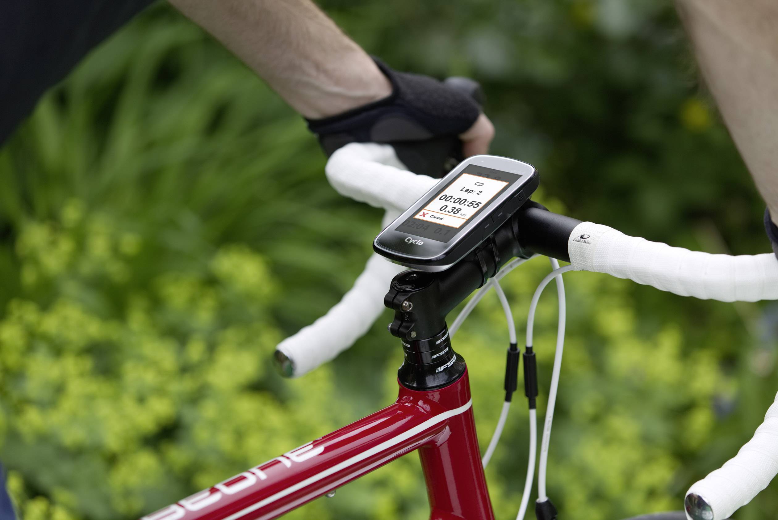 MIO CYCLO 405 Fahrrad-Navi Fahrrad Europa spritzwassergeschützt, Bluetooth®, GPS