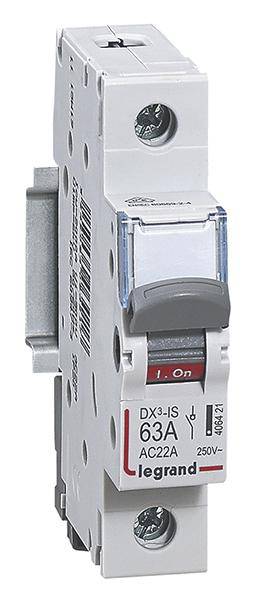 Automatischer Sicherungsautomat, Typ Legrand DX3-IS, mit 63A Kapazität, graues Gehäuse, roter Schalter in 'On'-Position.